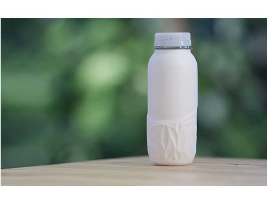 El 78% de las botellas de agua contienen micropartículas de plástico, según  un estudio francés